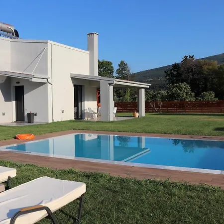 بيت للعطل Olympus Paradise 1 *