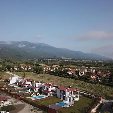 بيت للعطل Olympus Paradise 1 *