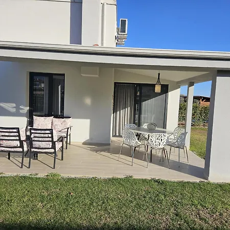 Olympus Paradise 1 * سكوتينا